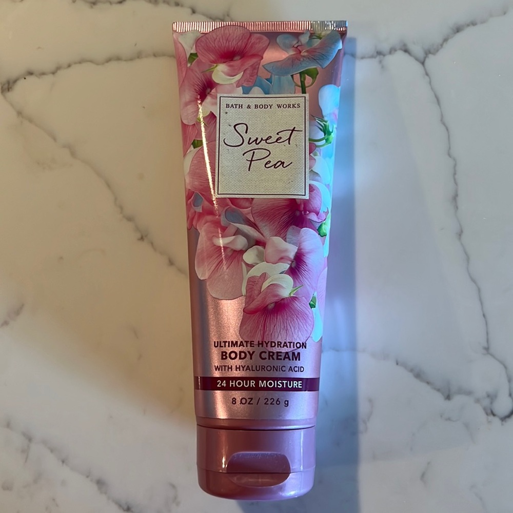 Bath & body works body cream